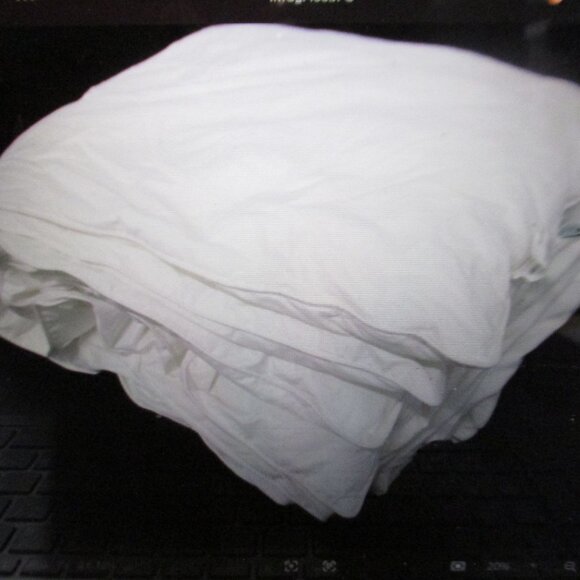 LAURA ASHLEY Queen White Cotton Goose Down Duvet 83 x 84 - Picture 1 of 7
